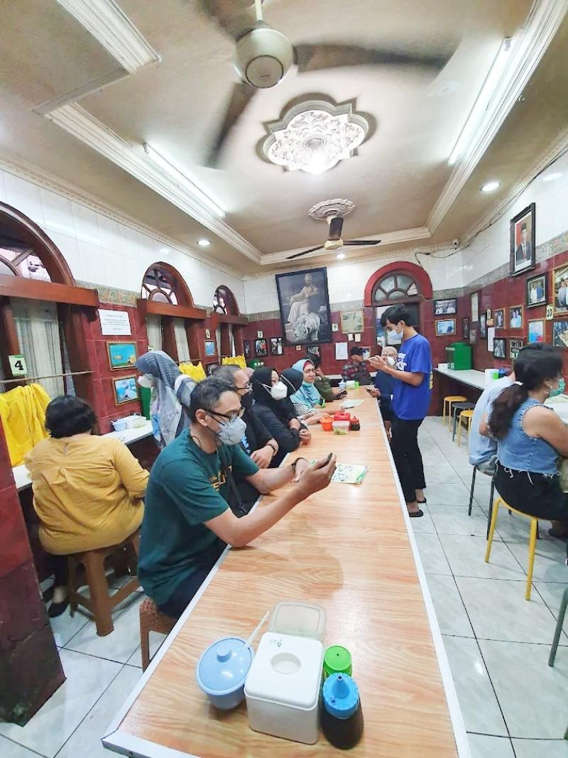 Lontong Kari Kebon Karet – Kaya Rasa dan Warna