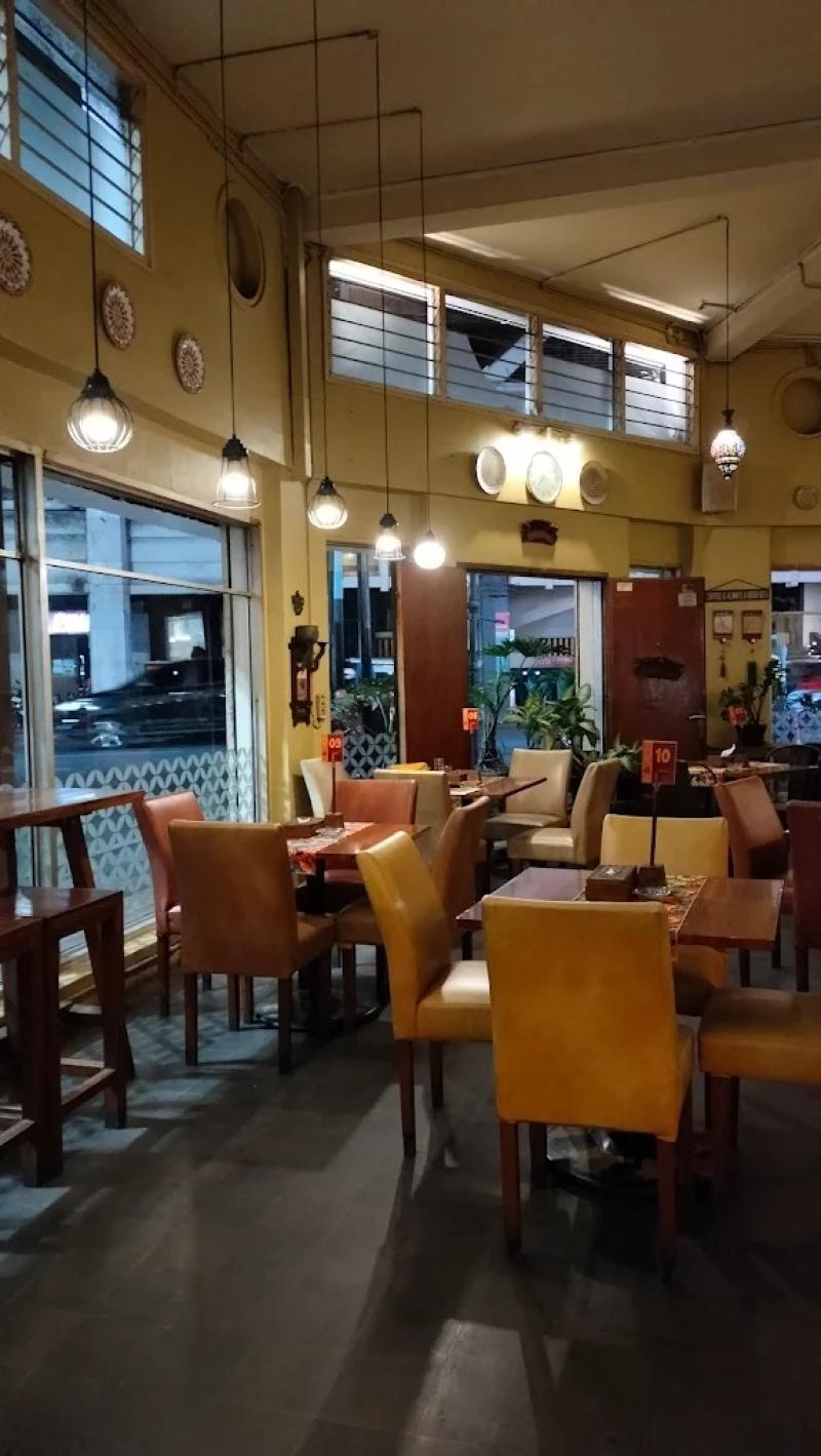 Wiki Koffie: Ruang Tamu Opa di Tengah Kota