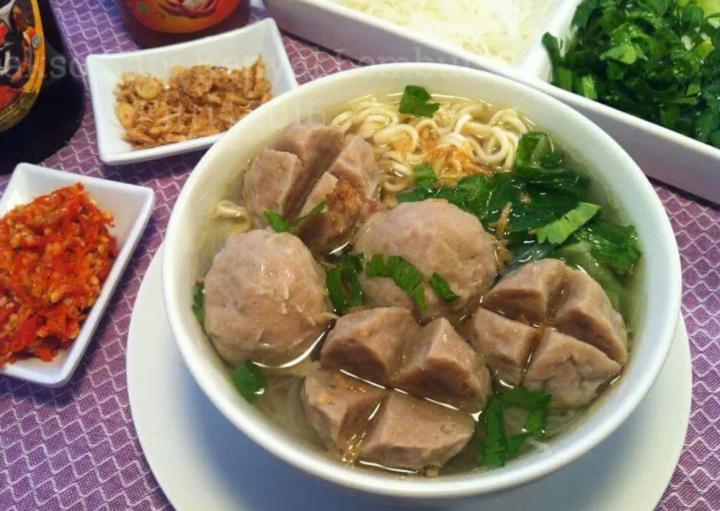 Bakso sapi kenyal. (Cookpad)