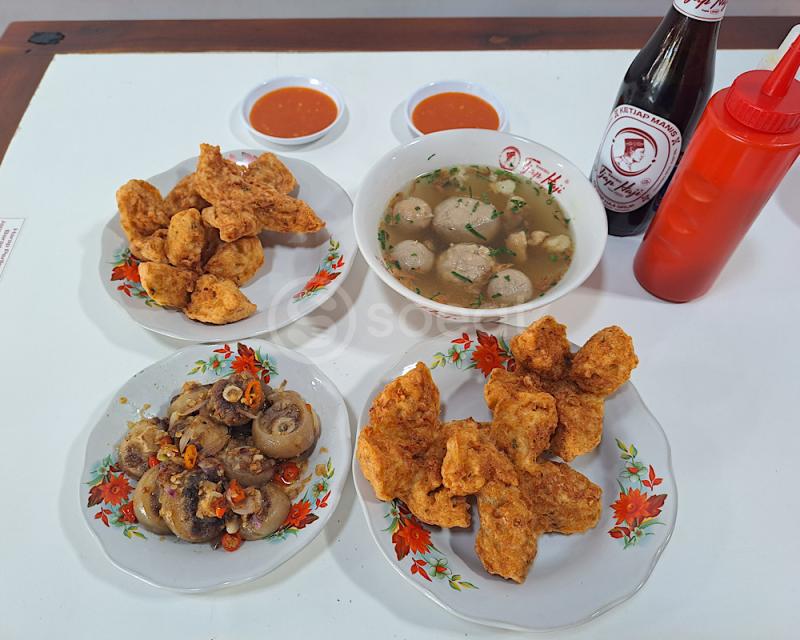 Bakso Tjap Haji. (Soeat/Endah Asih)