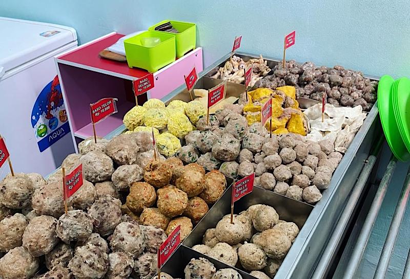 Bakso Gotan Garut, salah satu konsep bakso prasmanan yang terus hits hingga 2025. (Soeat/Nday)