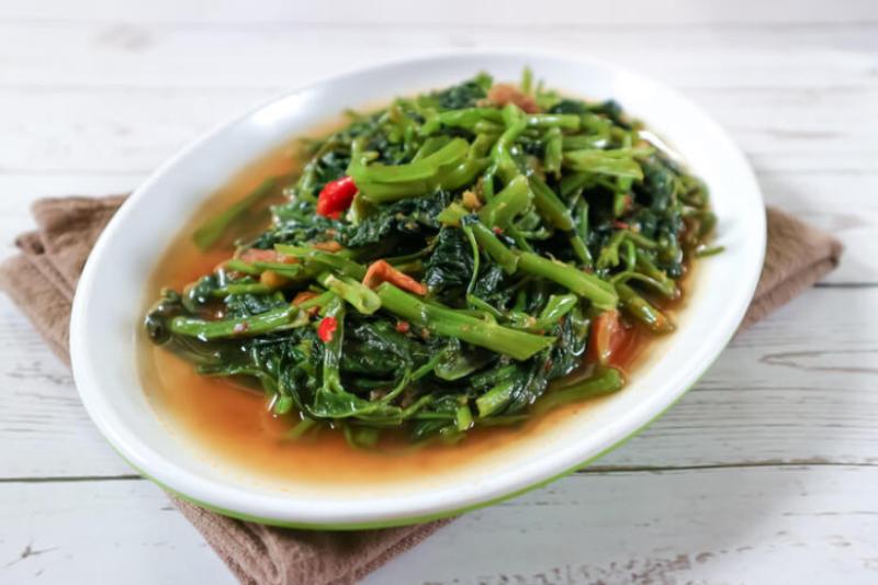 tumis kangkung