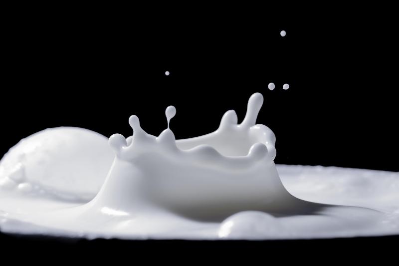 Di tengah padatnya aktivitas dan paparan polusi, menjaga sistem imunitas dengan minum susu adalah hal yang sangat penting.