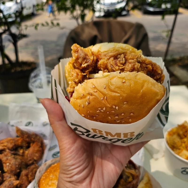 BMB Burger di Paskal Hyper Square