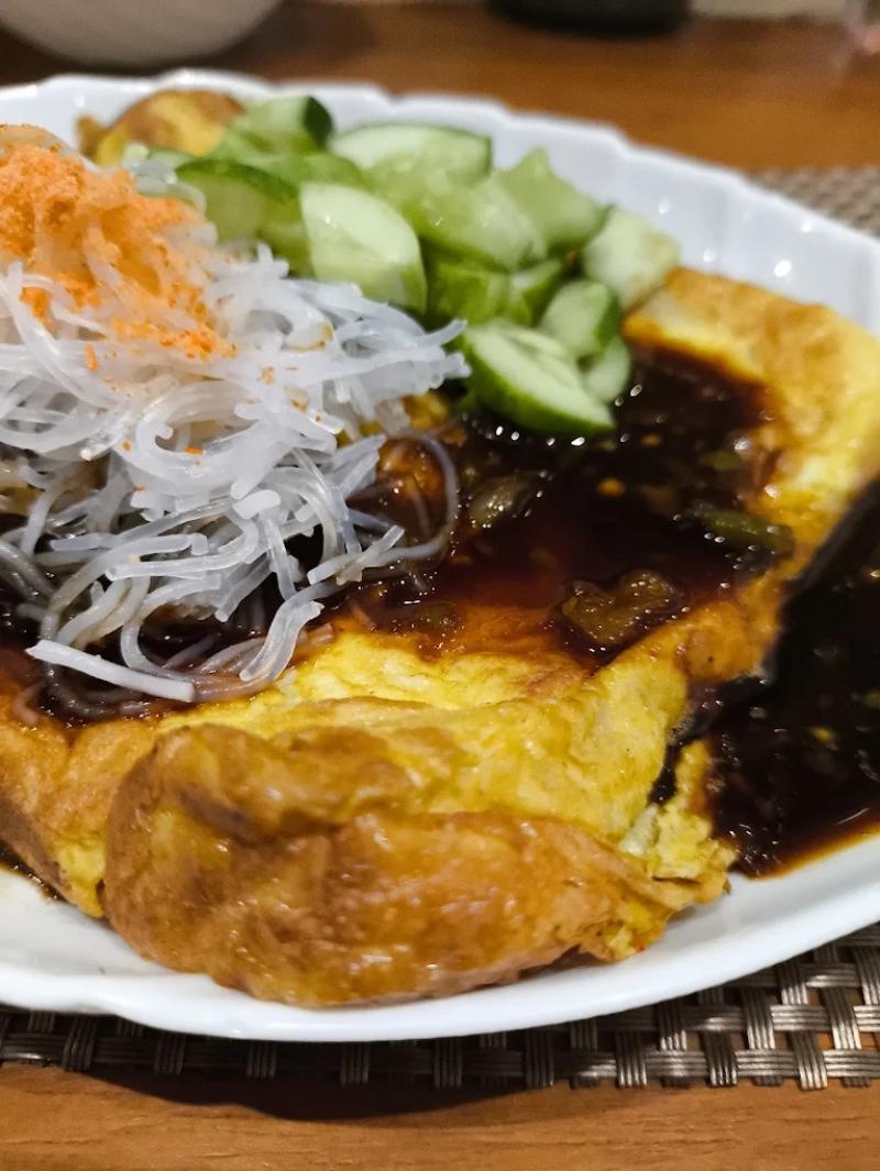 Pempek Yuk Elis — Premium Experience dengan Live Music