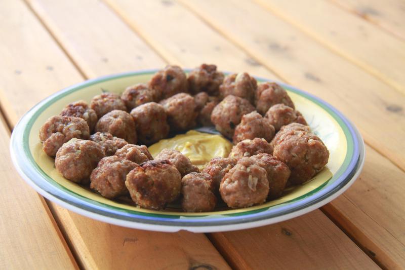 Sebagai panganan populer di kalangan masyarakat, bakso juga memiliki berbagai fakta dan mitos. (Pixabay)
