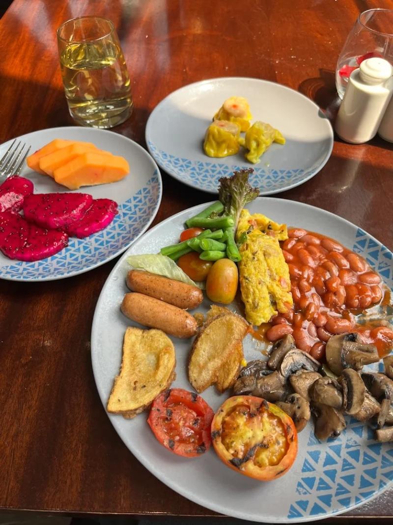 Sadrasa Kitchen & Bar: Fusion Kontemporer