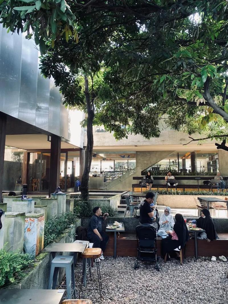 Two Cents – Courtyard Garden