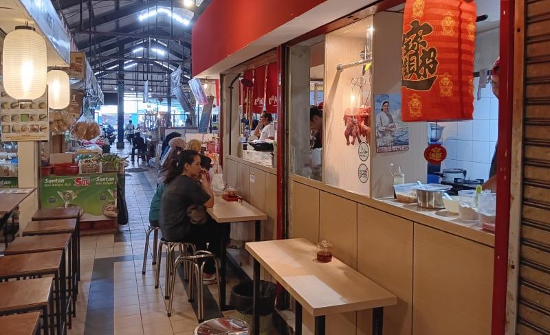 Pasar Cihapit, Kota Bandung.