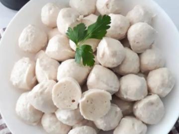Bakso ayam.