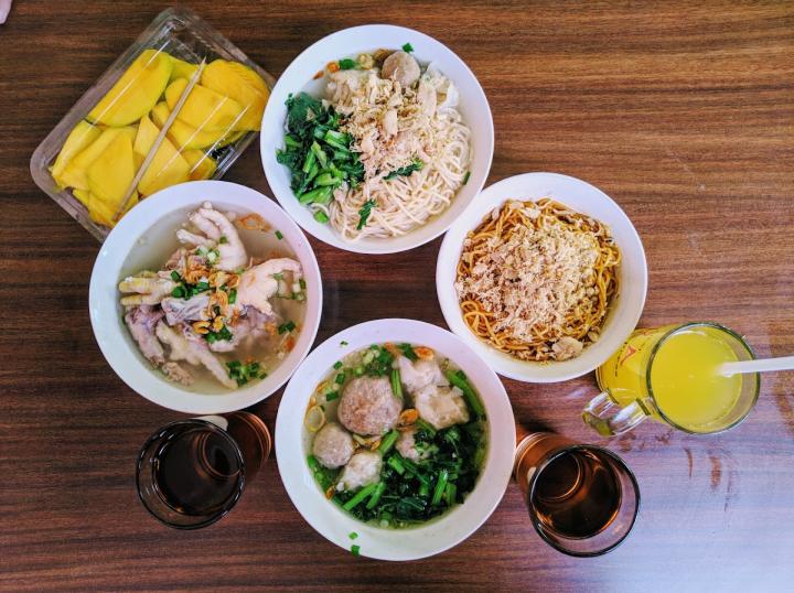 Mie Bakso Akung