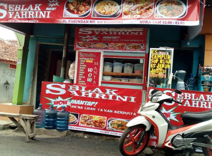 Warung seblak. 