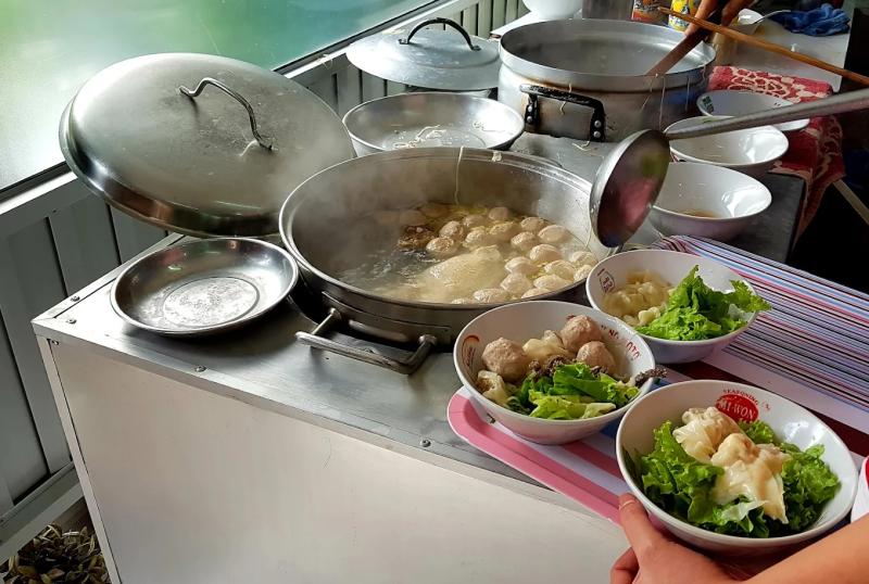 Kedai bakmi.