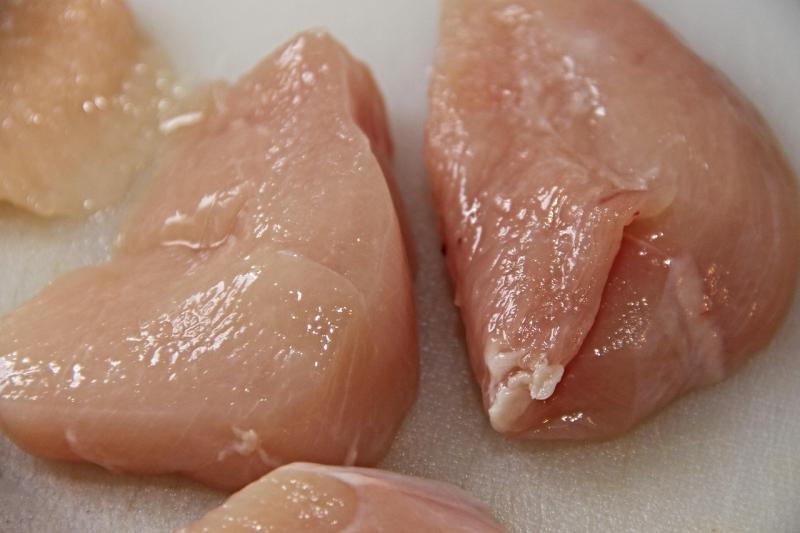 Ayam fillet.
